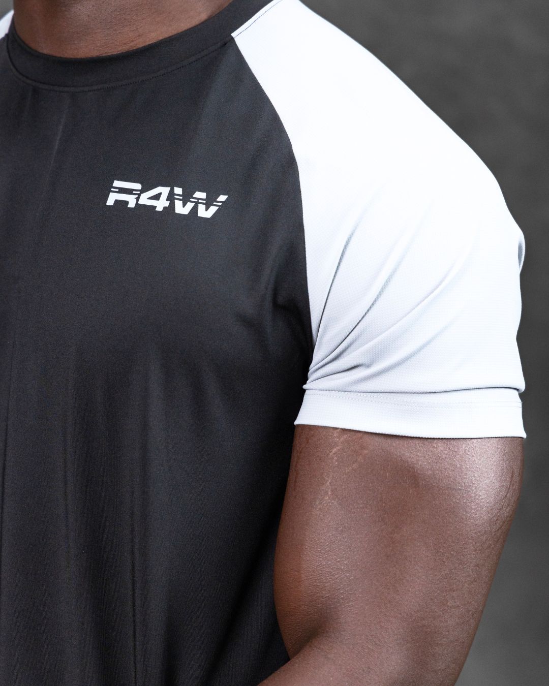 R4W HYBRID TEE BLACK/GREY