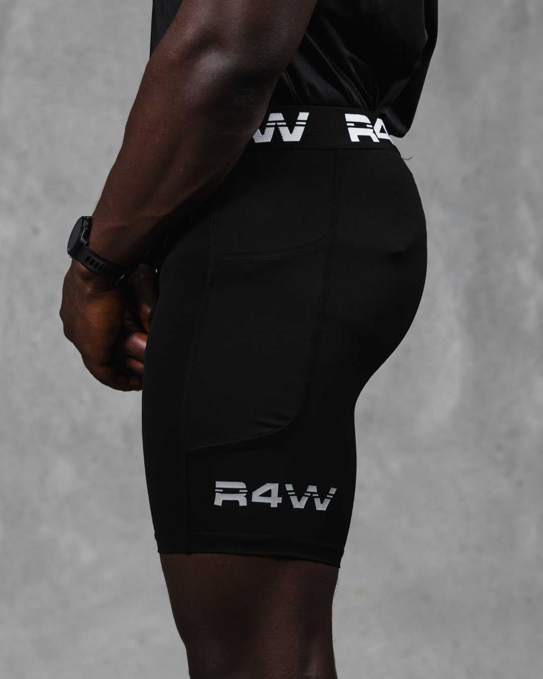 R4W COMPRESSION SHORTS BLACK