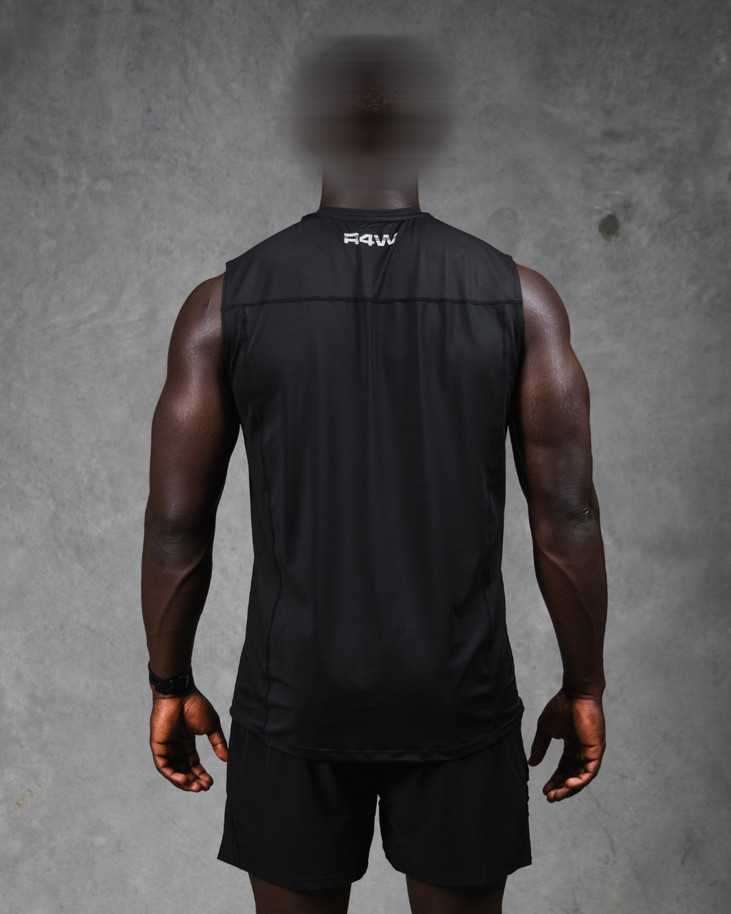 R4W ESSENTIALS MUSCLE TANK BLACK