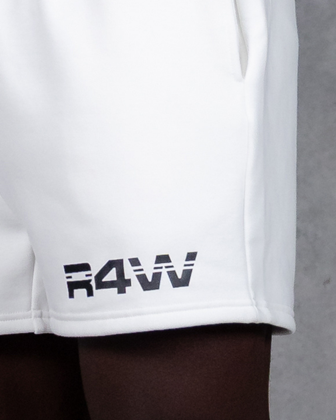 R4W FLEECE SHORTS WHITE