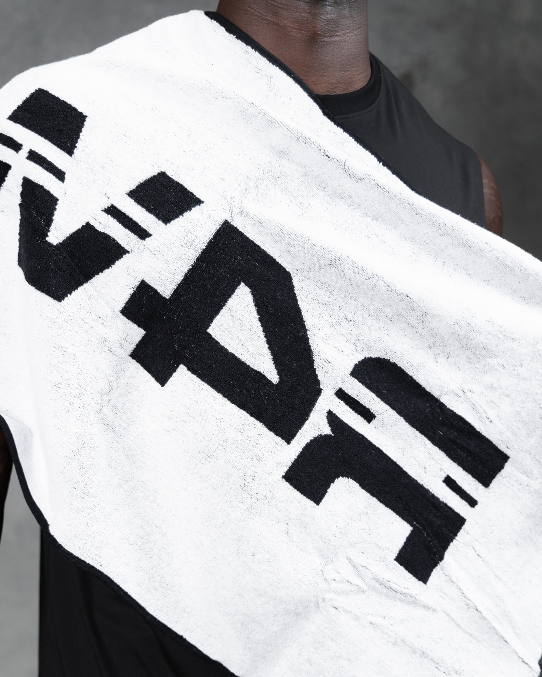 R4W GYM TOWEL