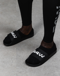 R4W ESSENTIALS SLIDES BLACK