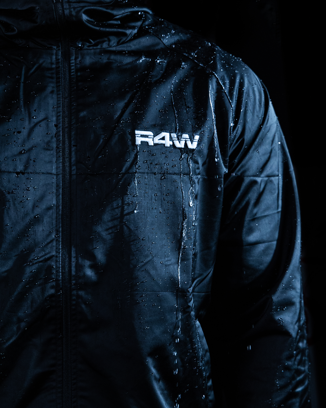 R4W HYDROTECH WINDBREAKER BLACK