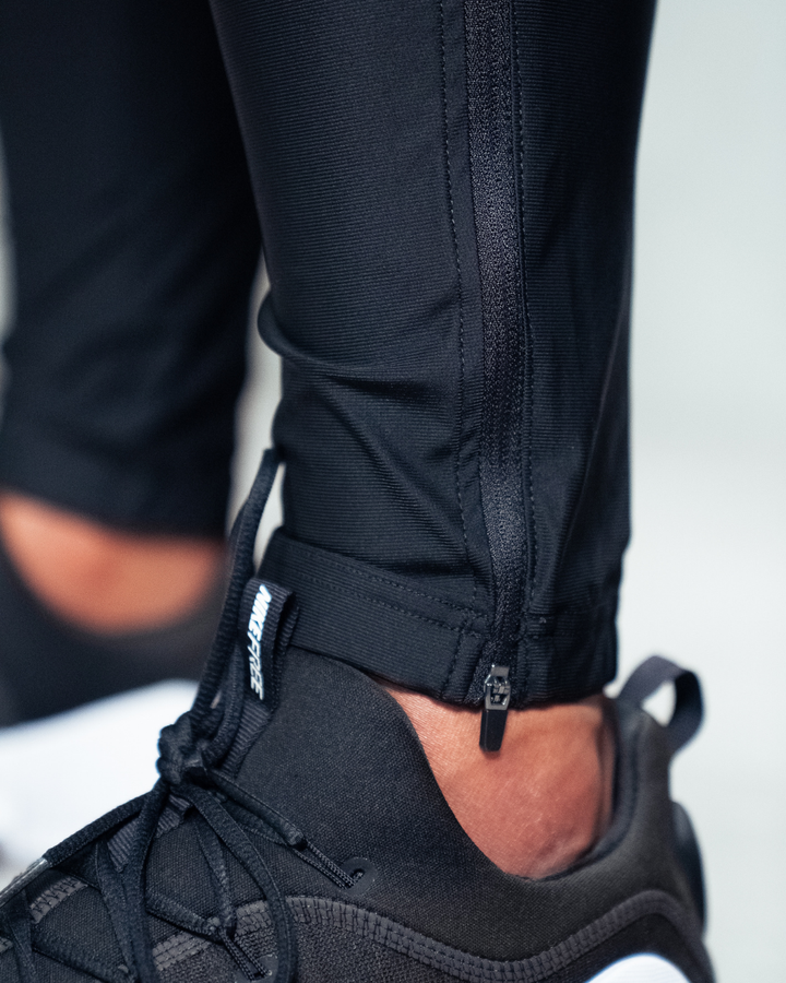 R4W PRO FLEX TRACKPANTS OUTLINE BLACK