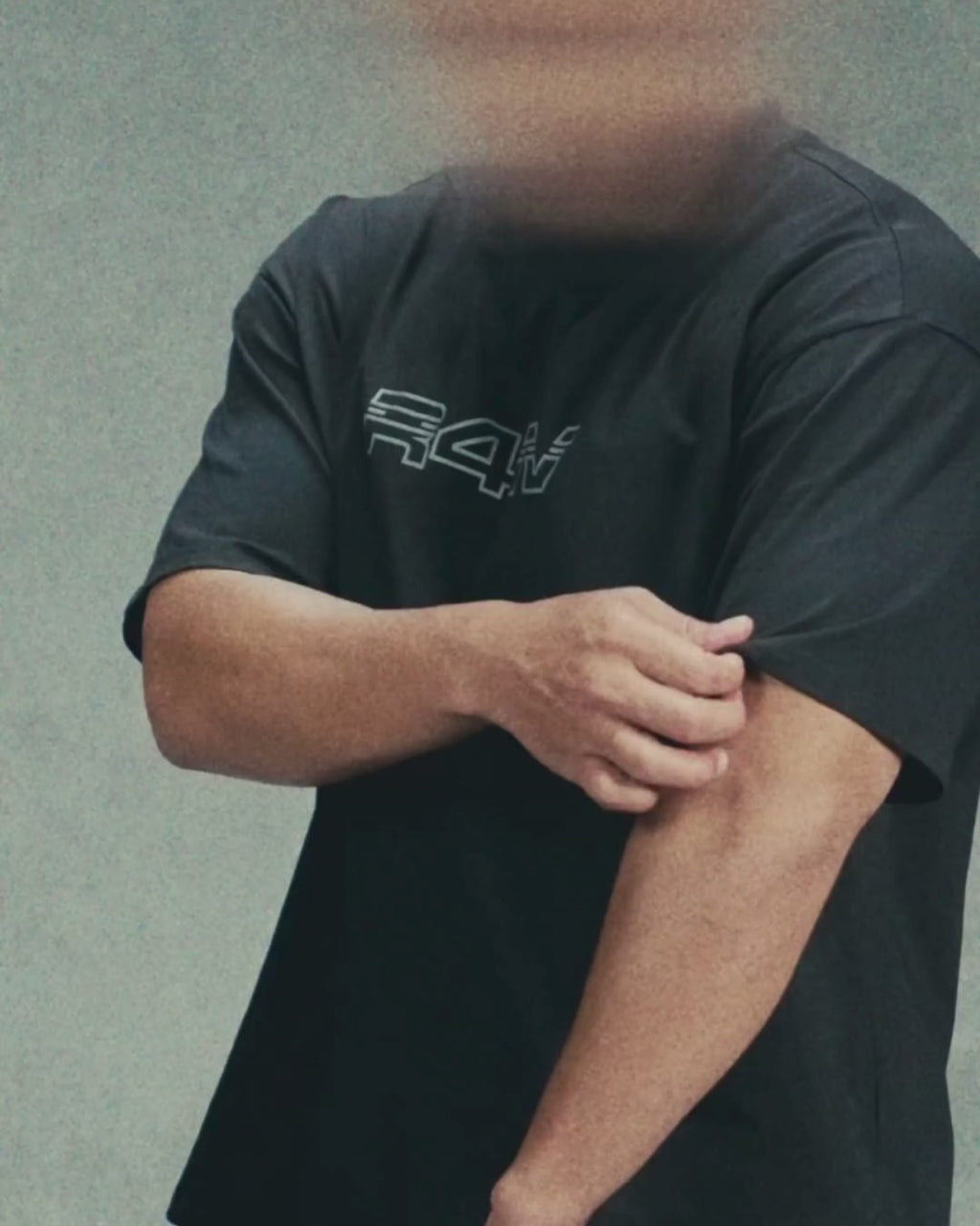 R4W OVERSIZED TEE OUTLINE BLACK